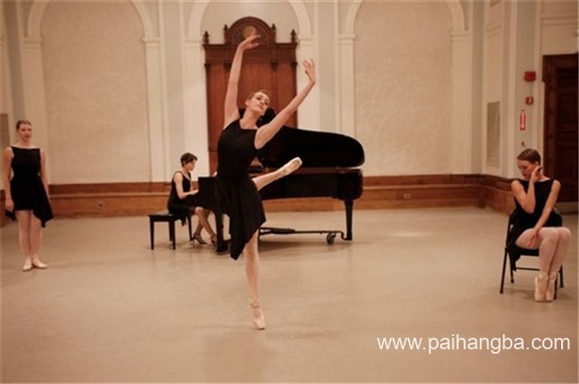 关于芭蕾舞舞者的十大趣事 芭蕾舞最初是男性的舞蹈