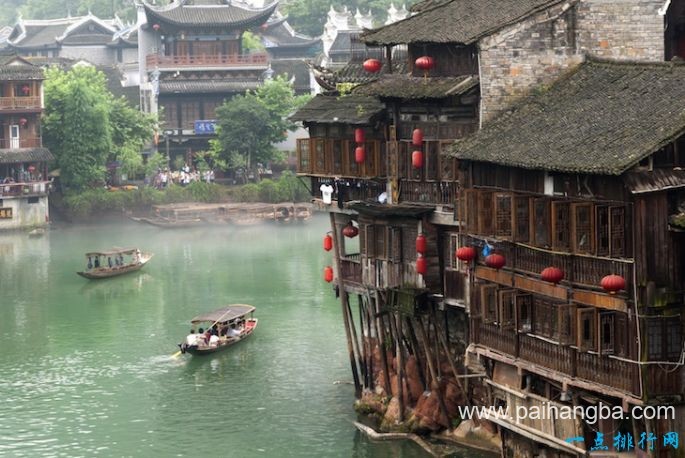 中国迷人古镇排行 古城镇旅游攻略