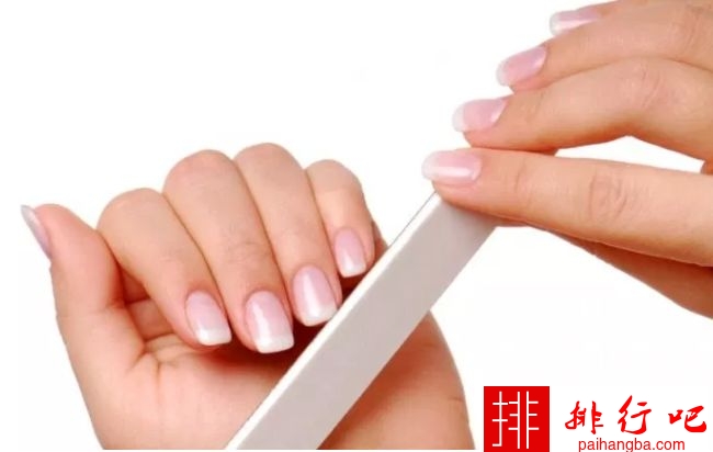 照顾指甲的十大最好方法 让你的指甲变得更美丽