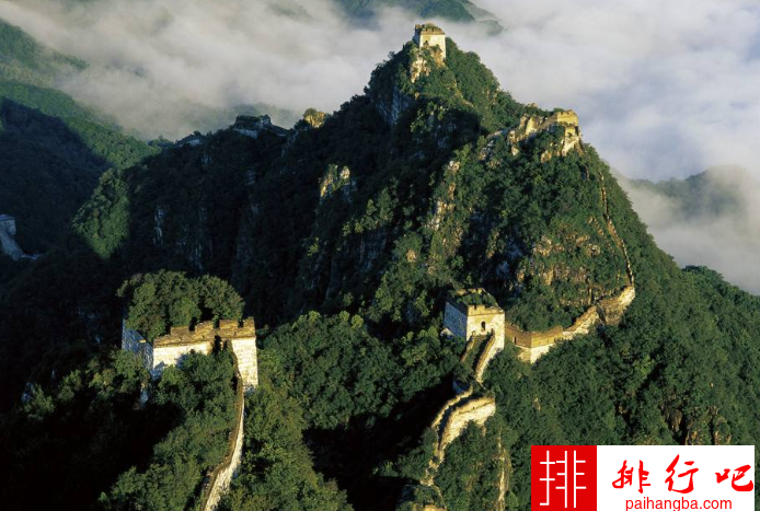盘点全世界悬崖步道排行榜，中国三处上榜，每一个都十分惊险！