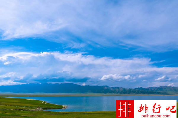 新疆十大最受欢迎的景点，新疆十个最好玩的地方